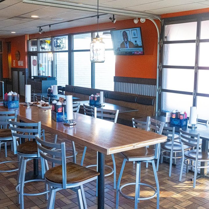 Crazy Good Barbeque - Bar & Eats