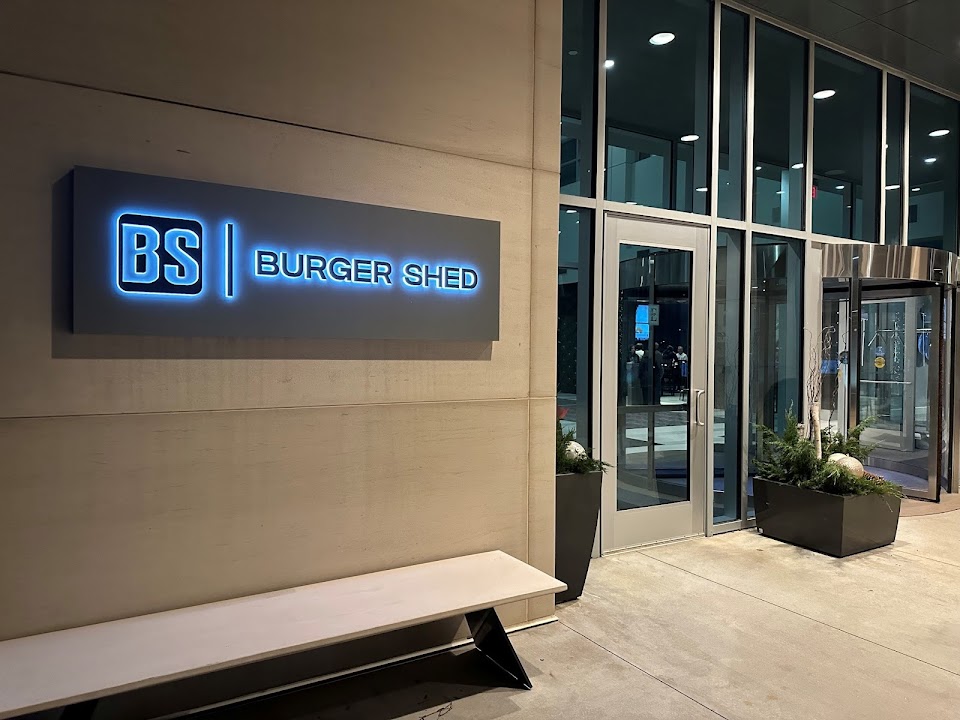 Burger Shed at Embassy Suites Olathe