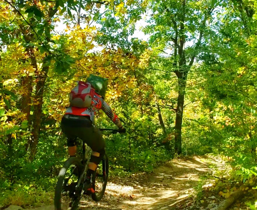 Blue River Parkway Trails - Blue Ridge Blvd Trail Head