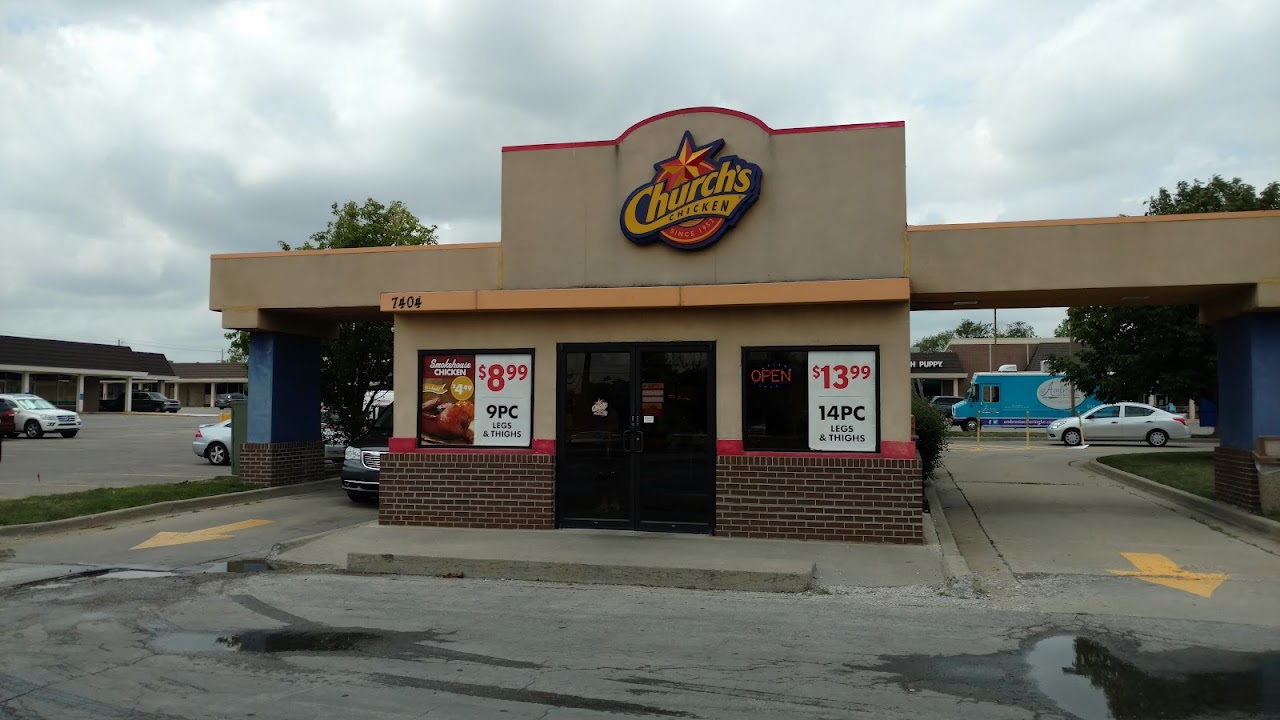 Trailridge Shopping Center