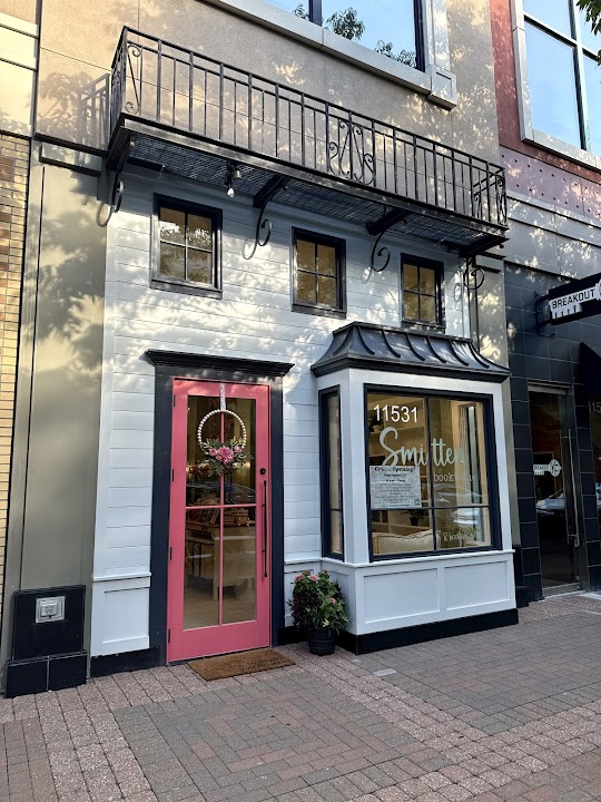 Smitten Booktique