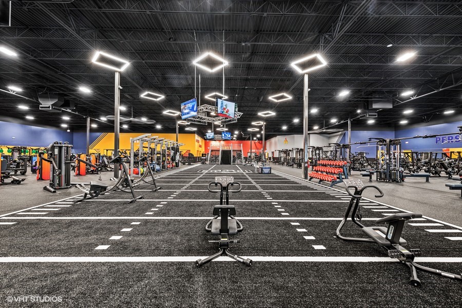 Crunch Fitness - KCMO