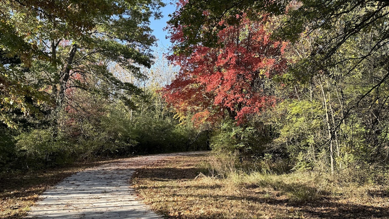 Longview Lake Main Trail Head