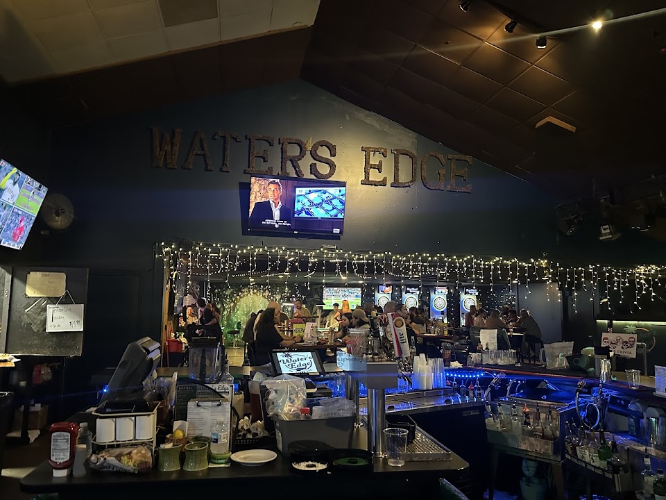 Water's Edge Bar & Grill